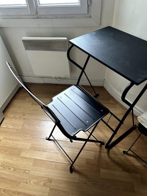 Independent Room Paris 6 Apartment in Paris