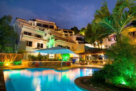 Property building, Restaurant/places to eat, Swimming pool
