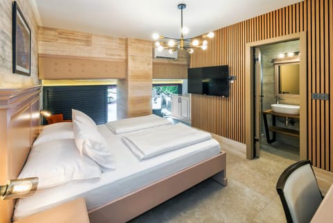 Bed, Bathroom, Bedroom, wardrobe