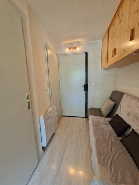 Studio cosy 4 pers proche ski & village parking gratuit Apartment in Provence-Alpes-Côte d'Azur