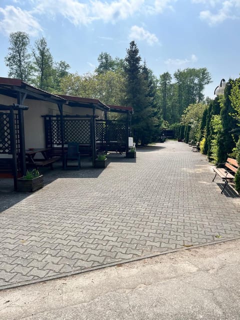 Property building, Seating area, Street view