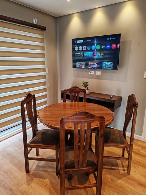 TV and multimedia, Living room, Dining area