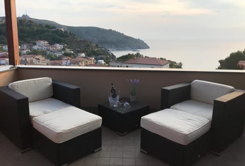 Balcony/Terrace, Photo of the whole room, Sea view