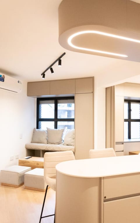 Kitchen or kitchenette, Living room, Seating area