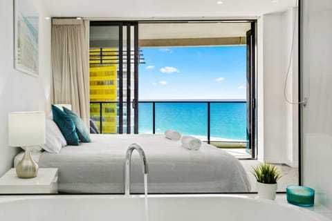 Bed, View (from property/room), Bedroom, Sea view