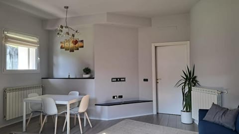 Il Pioppo Rosso Apartment MXP Milan Como Lakes Free parking! Apartment in Legnano