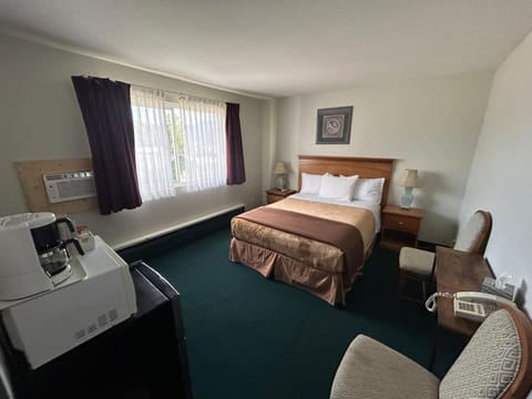 Marina Hotel Hotel in Port Alberni