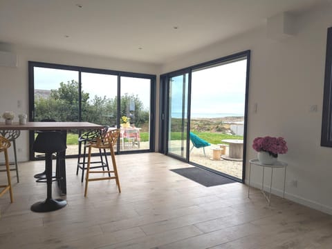 NEW ! ! Vue mer panoramique - Plage 100m Villa in Plouarzel