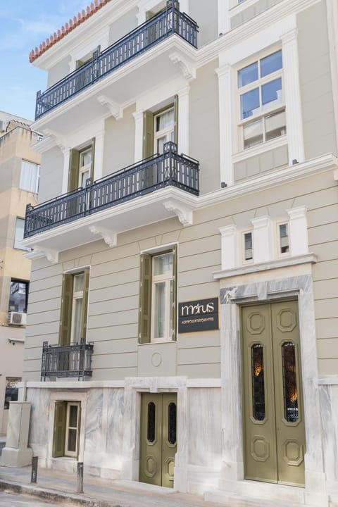 Property building, Facade/entrance