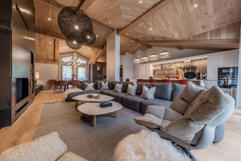 Chalet Rosoire Courchevel 1650 Bed&Breakfast Chalet in Saint-Bon-Tarentaise