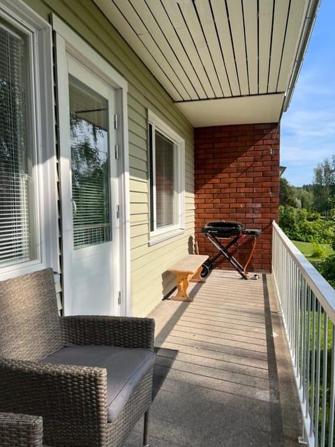 Kaisla - kaunis huoneisto järvimaisemalla Apartment in Uusimaa