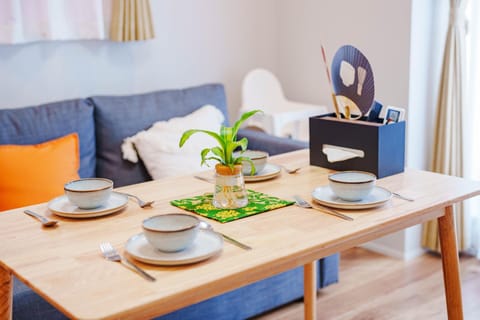 Living room, Dining area