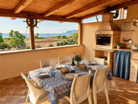 Dining area, Sea view