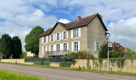 Property building, Neighbourhood, Street view