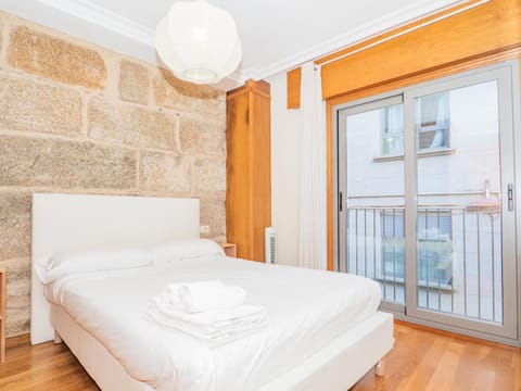 YBH Lopez de Neira 42, 3 Apartment in Vigo