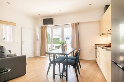 Kitchen or kitchenette, Living room, Dining area