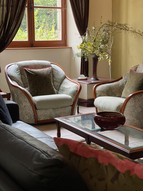 Property building, Living room