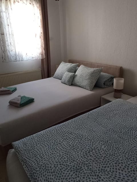Apartman EM-Bajkeraj Apartment in Lika-Senj County