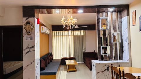 Living room, Seating area, air conditioner