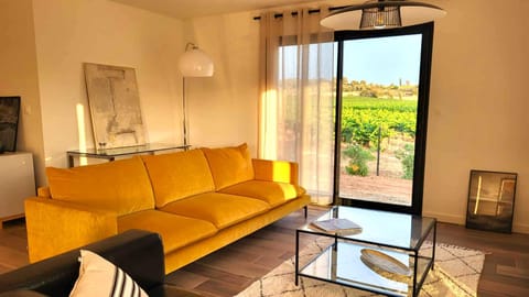 Living room, Garden view
