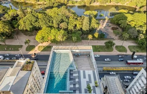 Property building, Day, Neighbourhood, Natural landscape, Bird's eye view, City view, Street view, Swimming pool, Location