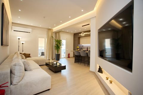 TV and multimedia, Living room, Photo of the whole room, Seating area, air conditioner