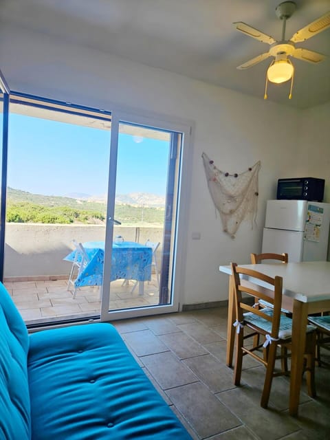 Cala Sabina 1 - Short Term Rentals Italy Apartment in Stintino