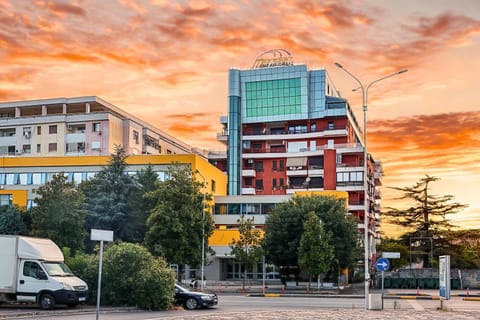 Property building, Location