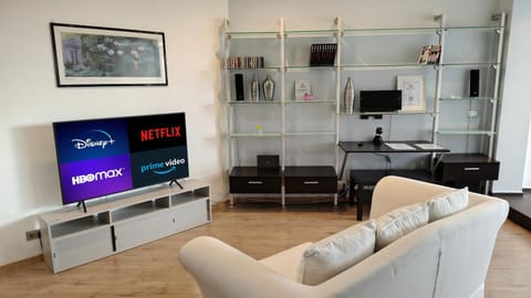 TV and multimedia, Living room, internet