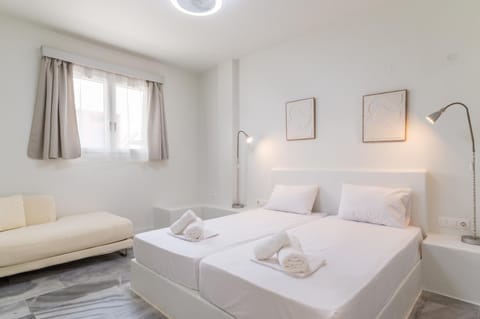 Living room, Bedroom