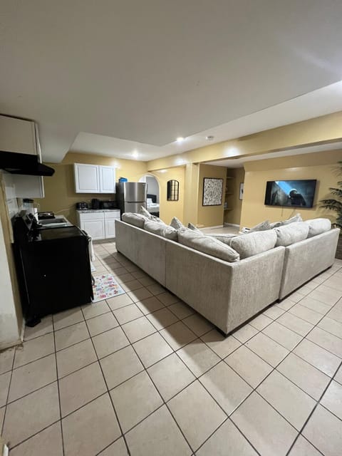 Lovely Cozy 3 king bedroom, 5 mins EWR Airport Apartment in Colorado