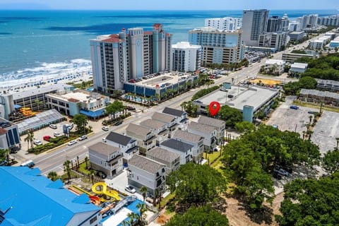 DriftMint- Ocean View- Dog friendly, Garage House in Myrtle Beach