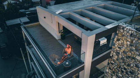 Property building, View (from property/room), Balcony/Terrace