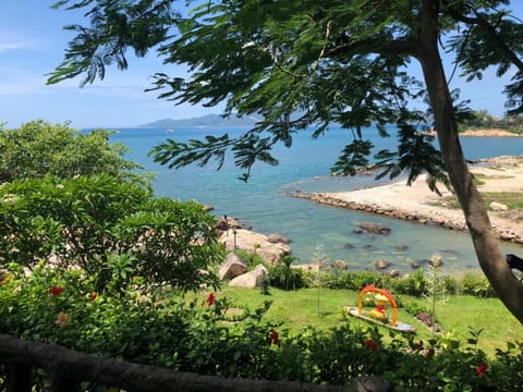 Nearby landmark, Natural landscape, Beach
