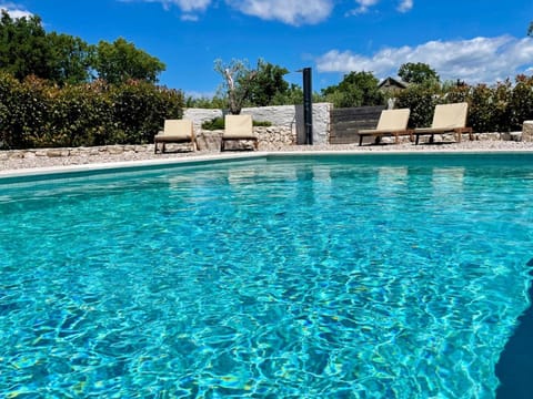 Property building, Day, Natural landscape, Garden, Garden view, Pool view, Swimming pool, sunbed