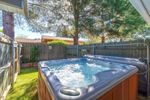 Hot Tub, Hot Tub