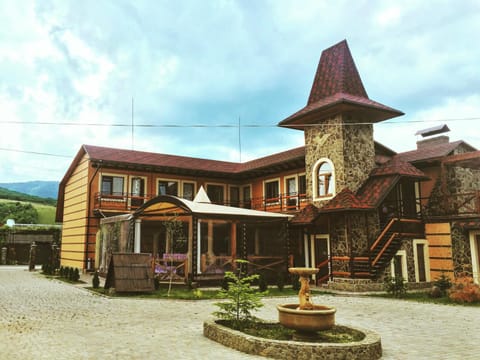Property building, Facade/entrance