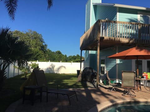 Enjoy The Salt Life Private Salt Pool Walk 2 Beach Relax in Jax House in Jacksonville Beach