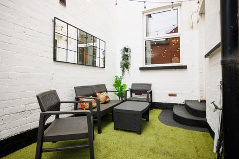 Inner courtyard view