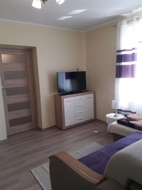 TV and multimedia, Living room, Photo of the whole room, Seating area