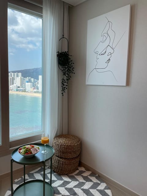 Living room, Sea view