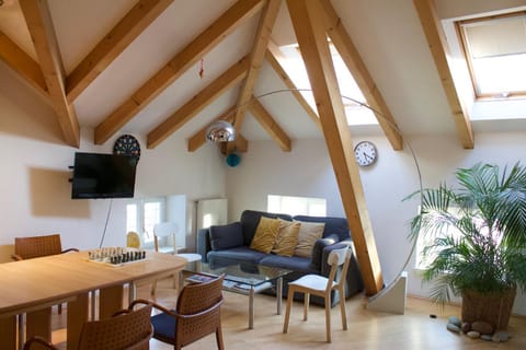 Sunflower House Apartment in Bolzano