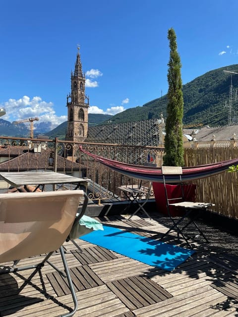 Sunflower House Apartment in Bolzano