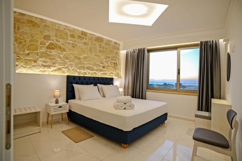 Bed, Natural landscape, Living room, Photo of the whole room, Seating area, Bedroom, Sea view, towels