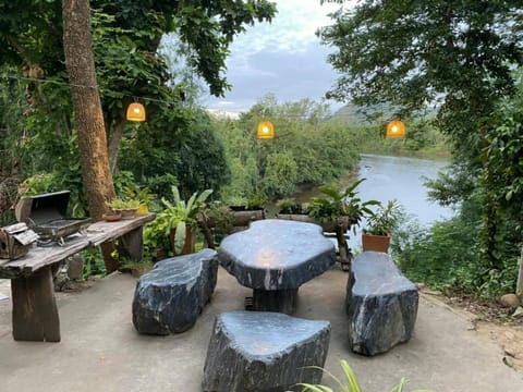 Staff, Facade/entrance, Property logo or sign, Natural landscape, On site, River view, Alcoholic drinks, Sunset, Family, Family
