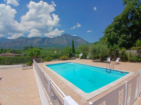Mountain view, Pool view, Swimming pool