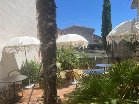 Garden, Garden, Balcony/Terrace