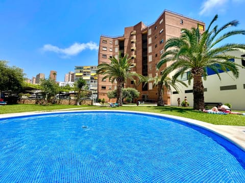 Property building, Pool view, Swimming pool, Parking, sunbed