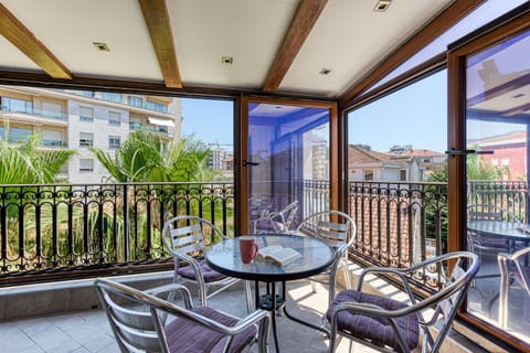 Patio, Day, View (from property/room), Balcony/Terrace, Living room, Seating area, Dining area