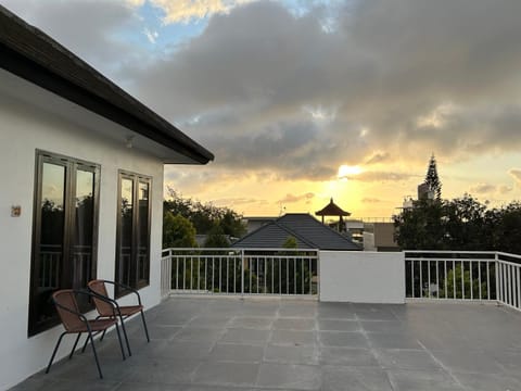 Property building, View (from property/room), Balcony/Terrace, Balcony/Terrace, Sunset
